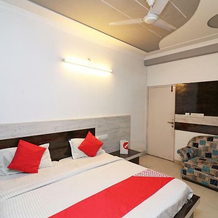 לקנאו Oyo 8076 Hotel Europe Plaza מראה חיצוני תמונה